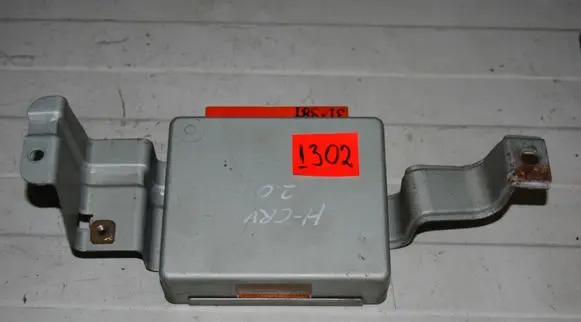 Honda CR-V ABS control unit/module 39790S10E021M1