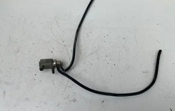 Audi A6 S6 C5 4B Turbo solenoid valve 059906627A