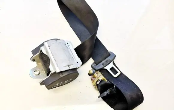 Audi A6 S6 C6 4F Rear seatbelt 4f0857805e