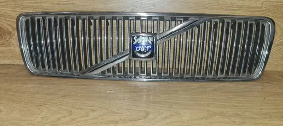 Volvo S80 Front bumper upper radiator grill 9178087