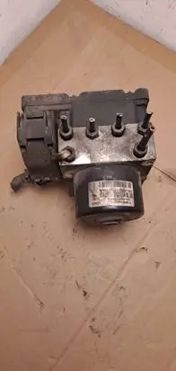 Volvo V70 ABS Pump P08671223 322621 10020403684