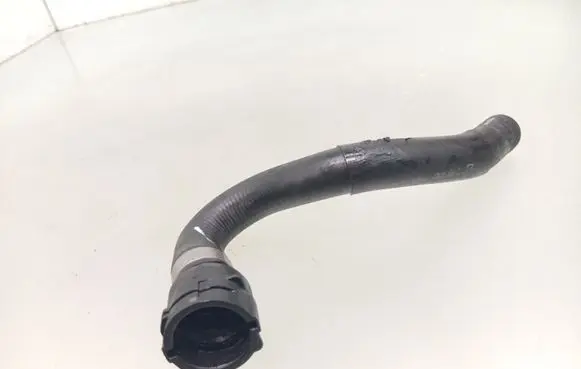 Volkswagen Golf VII Engine coolant pipe/hose 5Q0122101S