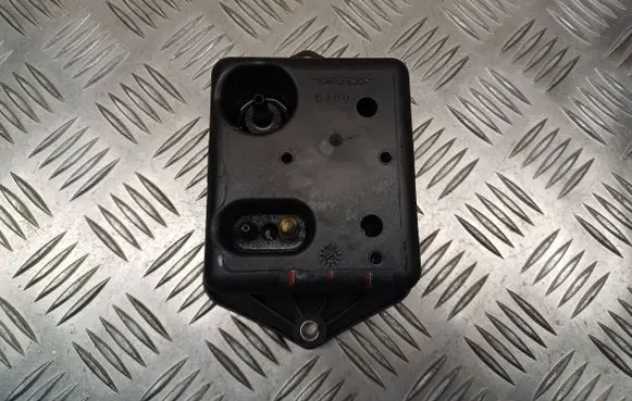 Opel Zafira B Vacuum air tank B460