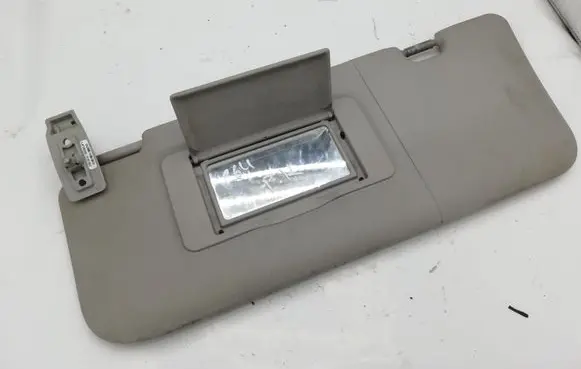 Mercedes-Benz ML W164 Sun visor A1648100910