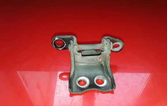 Honda Accord Front door lower hinge NOCODE
