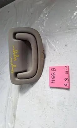Chrysler Voyager Front interior roof grab handle 0SZ38TRM