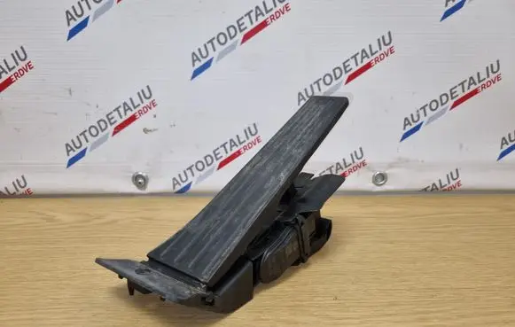 BMW 1 F20 F21 Accelerator throttle pedal 35426853176