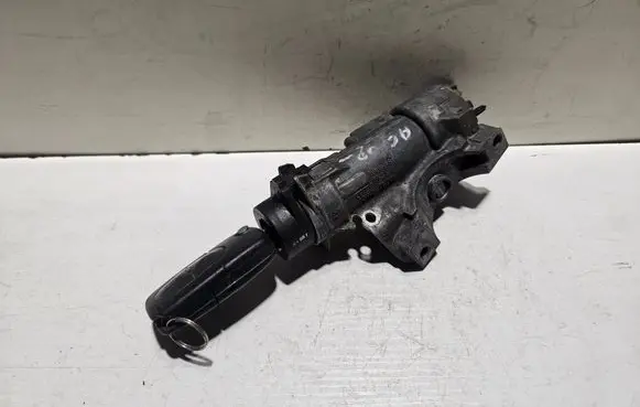 Audi A6 S6 C5 4B Ignition lock 4B0905851C