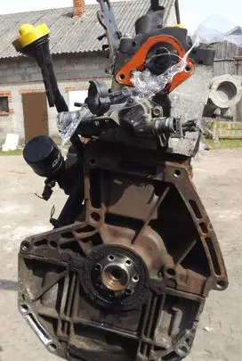 Renault Modus Engine block 