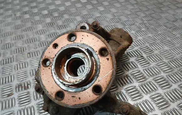 Volvo V70 Front wheel hub spindle knuckle
