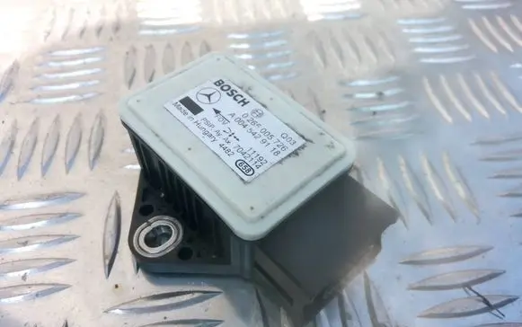 Mercedes-Benz A W169 ESP acceleration yaw rate sensor 0265005726 7042114 A0045429118