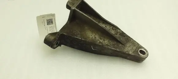 Ford Mustang V Engine mounting bracket 4R336B033AC