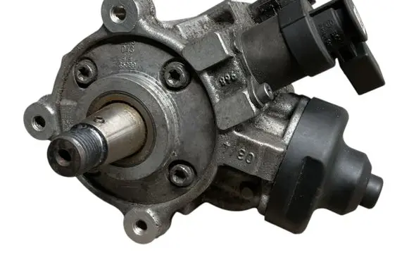 Skoda Superb B6 (3T) Fuel injection high pressure pump 0445010537 04L130755D