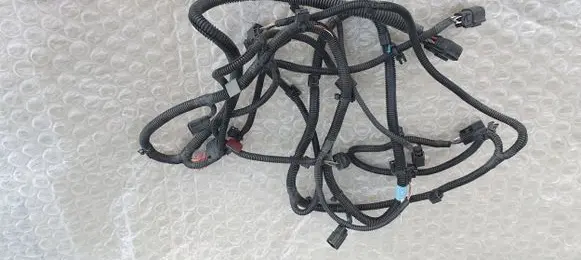 Tesla Model S EUR ISO radio connector 100442000M