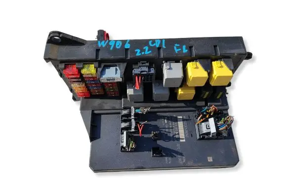 Mercedes-Benz Sprinter W906 SAM control unit A9069003402