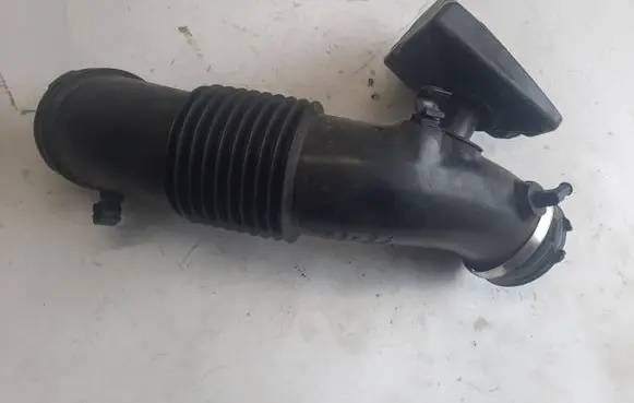 Audi Q5 SQ5 Air intake duct part 06E129629S