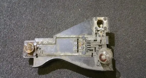 Renault Megane I Tail light bulb cover holder 2262 valeo2262