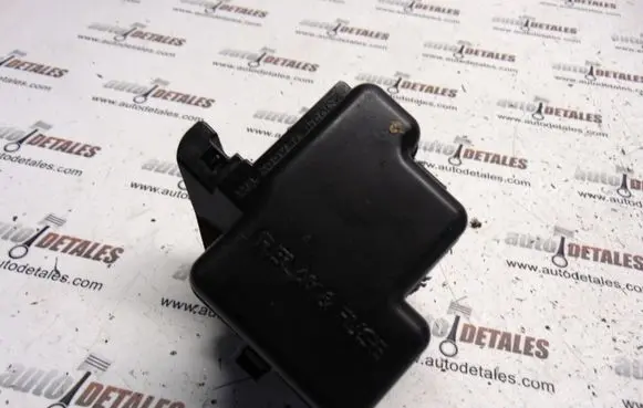 Toyota Previa (XR30, XR40) II Fuse module