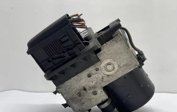 Mercedes-Benz A W168 ABS Pump 0265202461