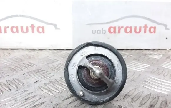 Toyota Verso Thermostat/thermostat housing