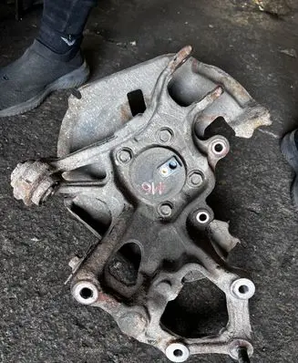 Mazda 6 Rear wheel hub spindle/knuckle braknumeruczci