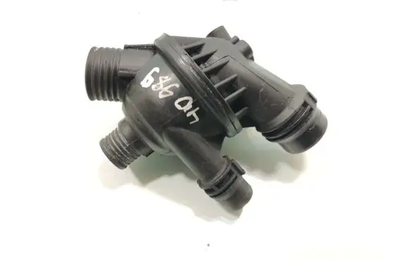 Thermostat/thermostat housing