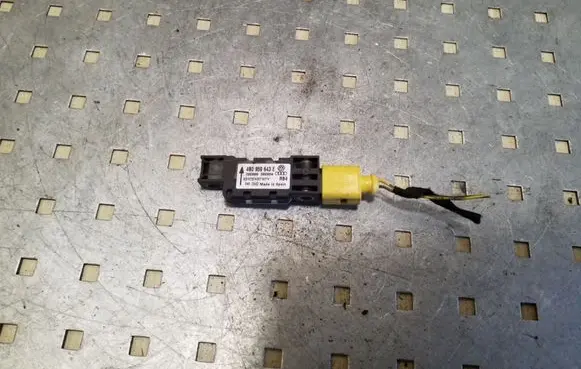 Audi A8 S8 D3 4E Airbag deployment crash/impact sensor 4B0959643E
