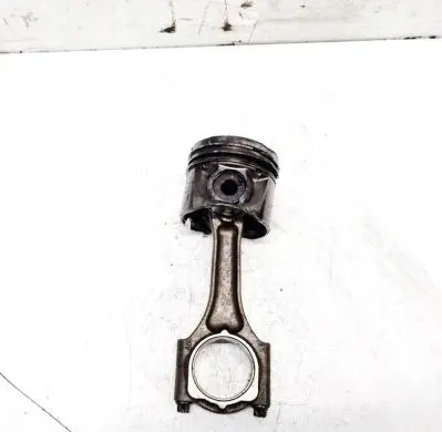 Opel Zafira A Piston with connecting rod