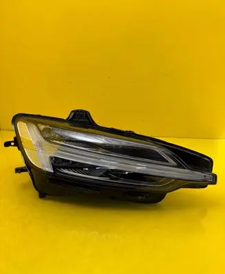 Volvo S60 Headlight/headlamp 32404682