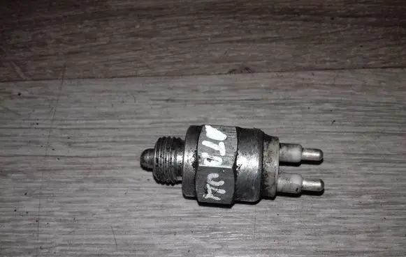 Volvo V70 Reversing light switch sensor 9442728
