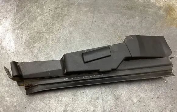 Mercedes-Benz SLK R170 Rubber seal tailgate window/glass 1706390143