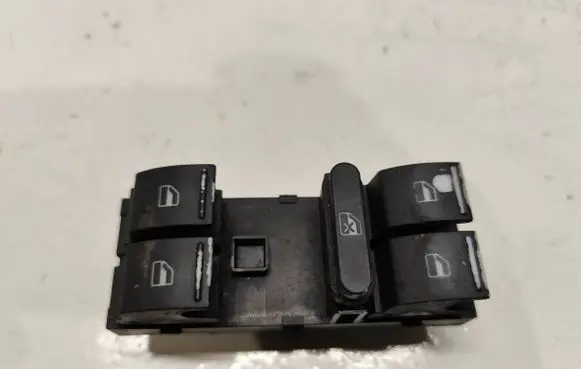 Volkswagen Touareg I Electric window control switch 7L6959857A