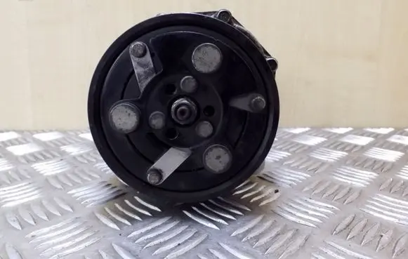 Skoda Octavia Mk1 (1U) Air conditioning (A/C) compressor (pump) 1J0820803L