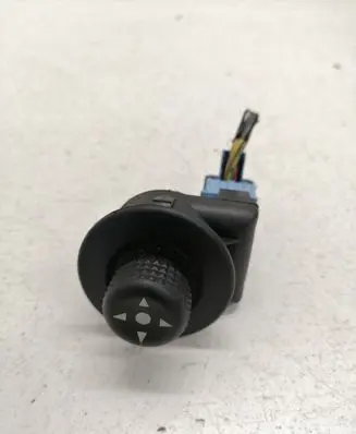 Citroen Berlingo Wing mirror switch 185526