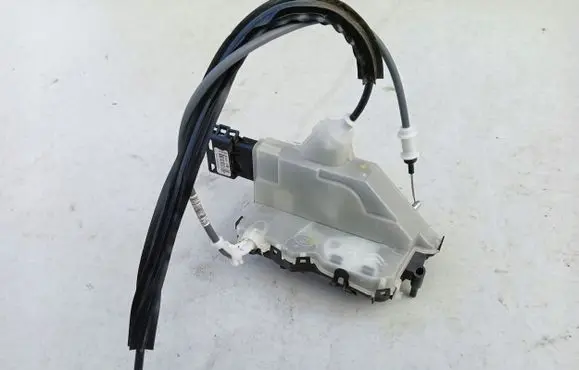 Opel Crossland X Rear door lock 11183089123