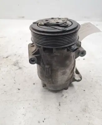 Renault Scenic II - Grand scenic II Air conditioning (A/C) compressor (pump) 8200309193