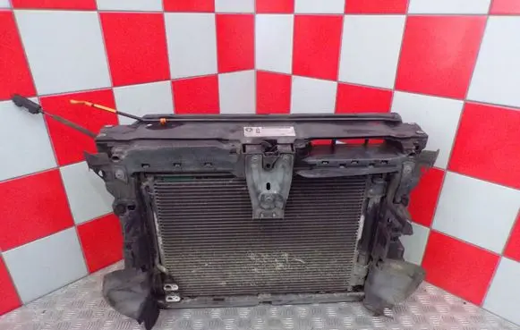 Volkswagen Jetta VI Radiator set 1K0121251AB 5C0820411E
