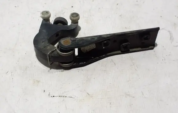 Renault Master III Sliding door middle roller runner 777640623R