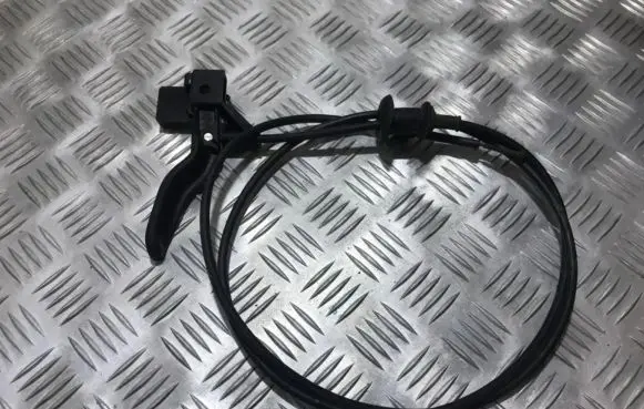 Opel Zafira A Engine bonnet (hood) release handle