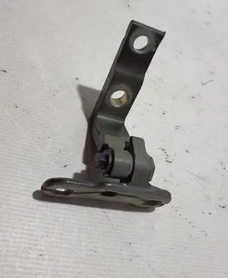 Volvo XC90 Front door upper hinge 31424585