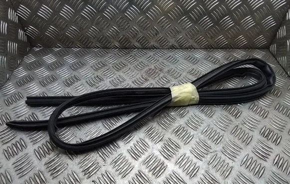Peugeot Traveller Sliding door rubber seal 