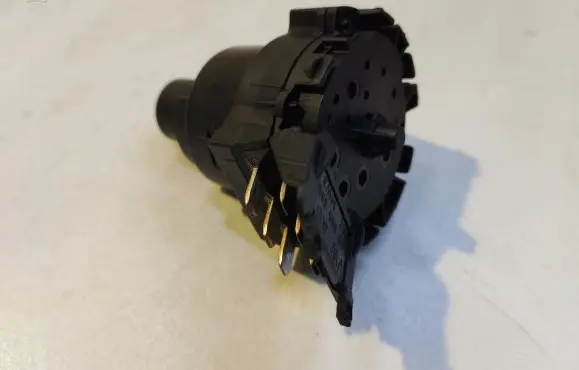 Skoda Fabia Mk2 (5J) Ignition lock contact 6R0905865