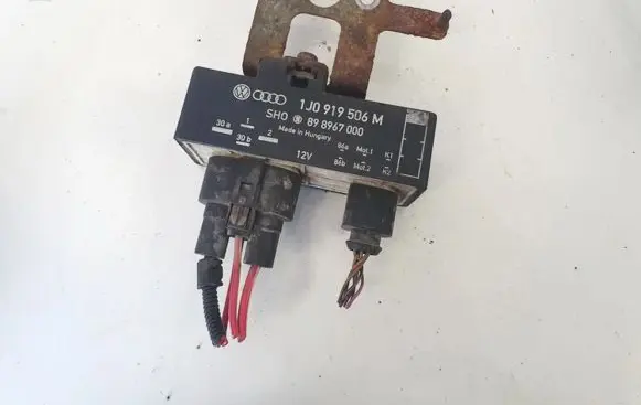 Skoda Fabia Mk1 (6Y) Coolant fan relay 1j0919506m 898967000