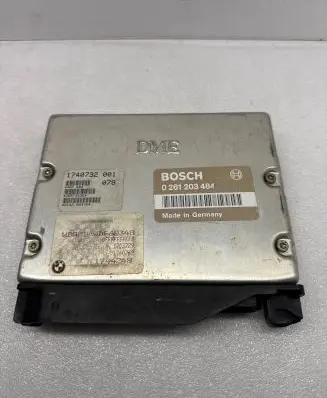 BMW 7 E38 Engine control unit/module 1740732 0261203484