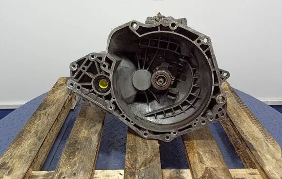 Opel Zafira C Manual 6 speed gearbox 4C394