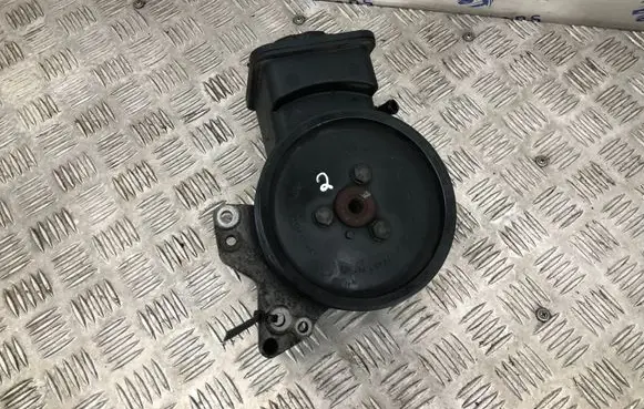 BMW X5 E53 Power steering pump 7787106 32417787106