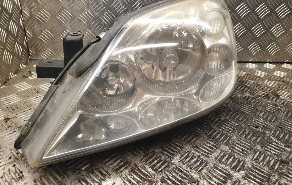 Nissan Primera Headlight/headlamp 23763700