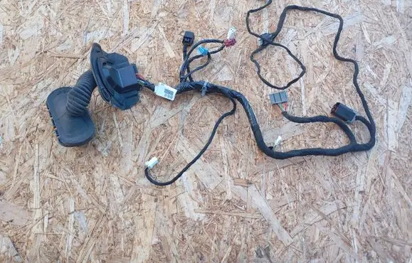 Fiat Freemont Rear door wiring loom 68082017AB