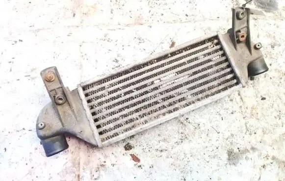 Ford Focus Intercooler radiator xs4q9l440bd