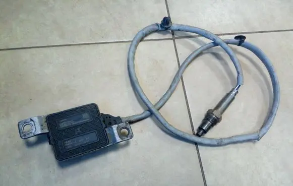 Volkswagen Amarok Lambda probe sensor 059907807AE NE69601